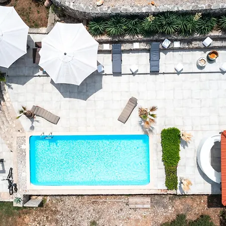 House Of Freedom, Hvar