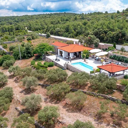 House Of Freedom, Hvar Vila *