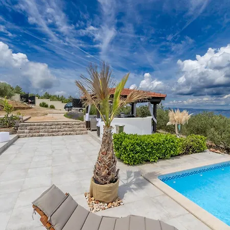 House Of Freedom, Hvar * Gdinj