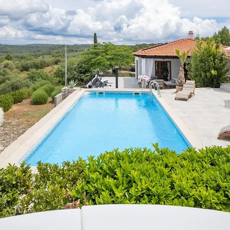 House Of Freedom, Hvar * Gdinj