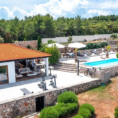 House Of Freedom, Hvar * Gdinj
